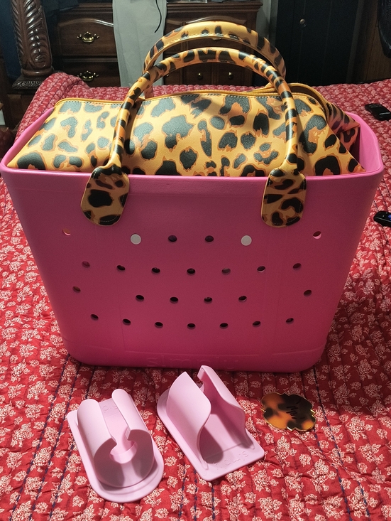 Simply Southern Handbags - 💕LOOK💕Simply Hot Pink Tote Bag with Leopard Print Insert And Lots Of Extras